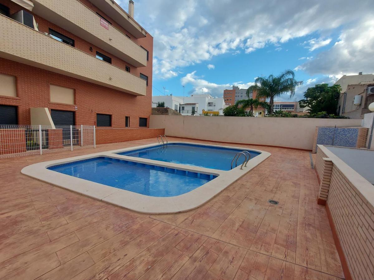 Apartamento En Residencial Con Piscina 坎佩略 外观 照片