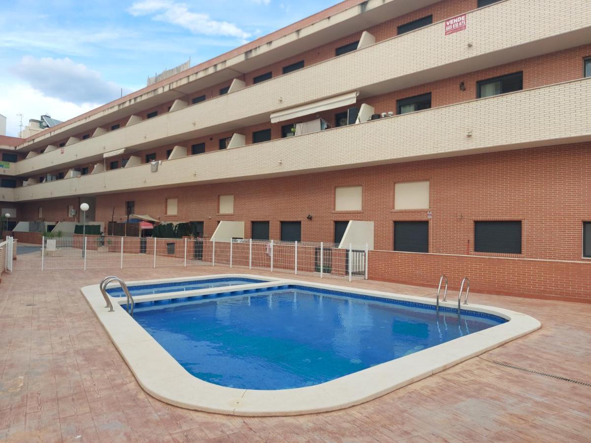 Apartamento En Residencial Con Piscina 坎佩略 外观 照片
